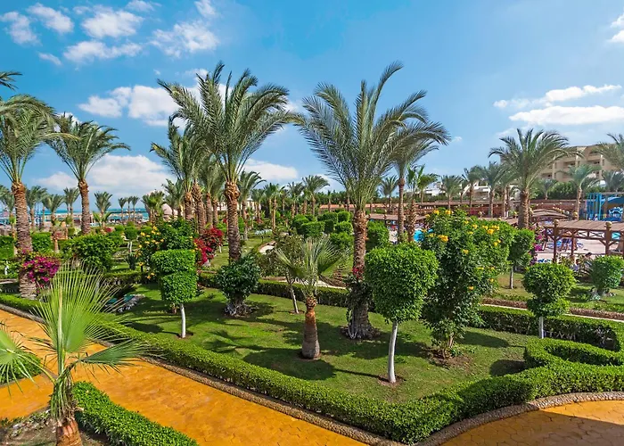 Hawaii Riviera Club Aqua Park - Families And Couples Only Resort Hurgada