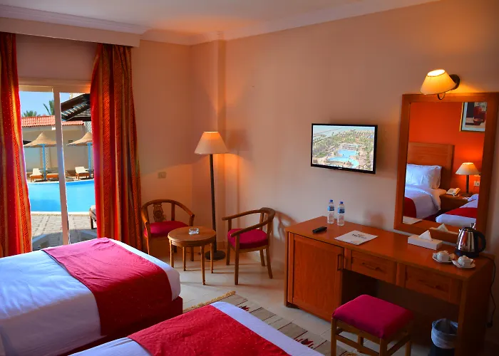 Hawaii Riviera Club Aqua Park - Families And Couples Only