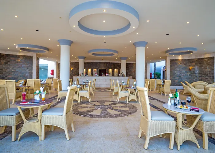 Hawaii Riviera Club Aqua Park - Families And Couples Only 4*