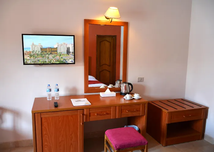 Resort Hawaii Riviera Club Aqua Park - Families And Couples Only