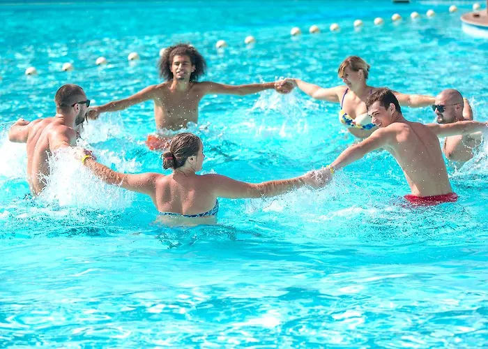 Resort Hawaii Riviera Club Aqua Park - Families And Couples Only Hurgada